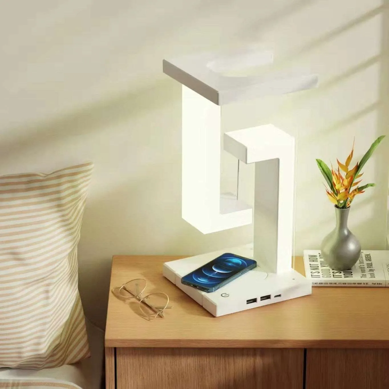 Balance Lamp : Unique, balanced lighting experience