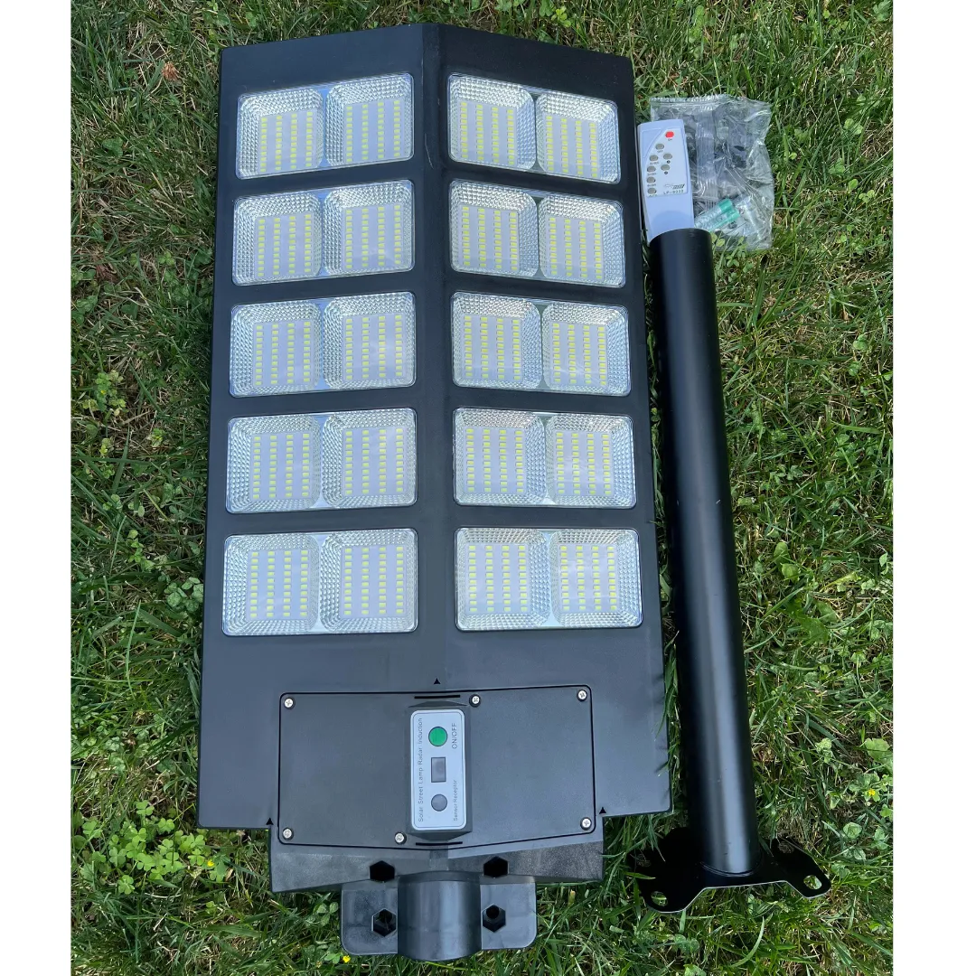 BigM high-capacity LED 1000W solar street light for commercial use