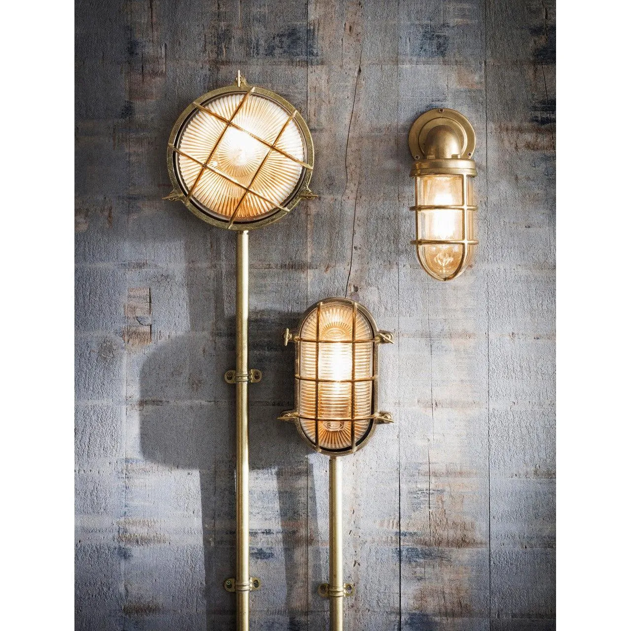 Devonport Bulk Head Light - Brass