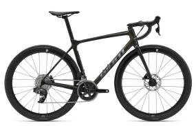 Giant TCR Advanced 1   AR SRAM Rival eTap AXS 12 Speed Disc Road Bike