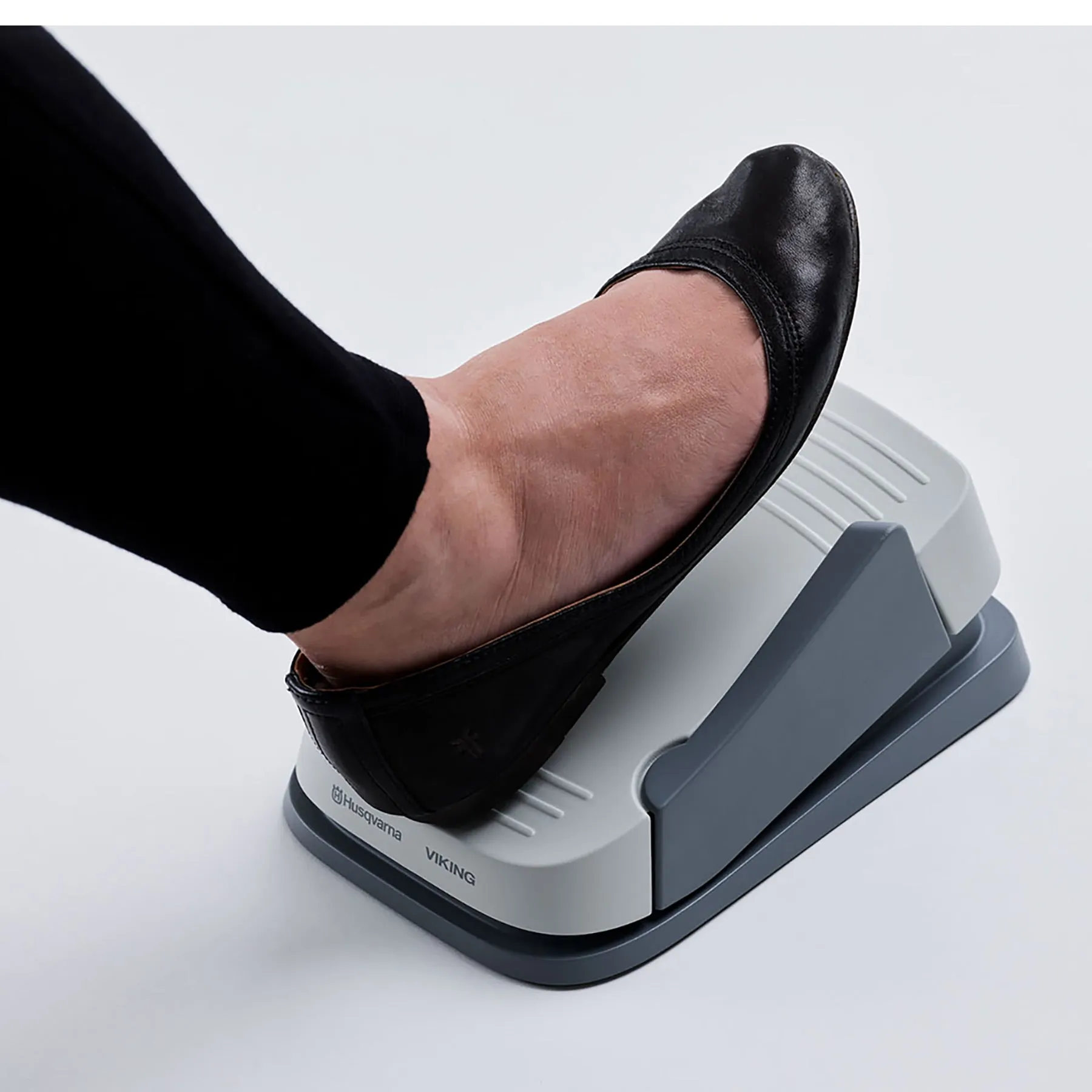 HUSQVARNA® VIKING® Multi-Function Foot Control