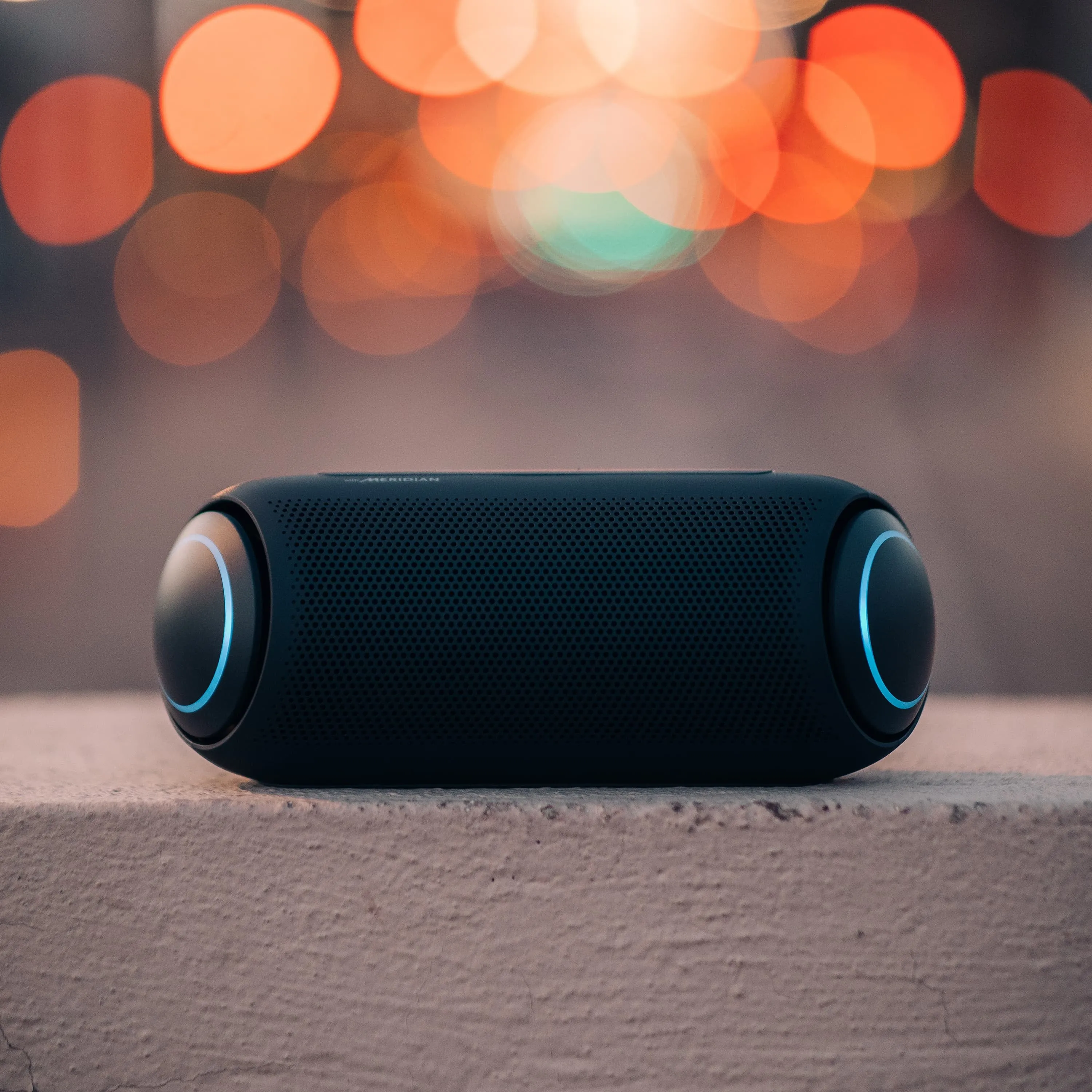 LG Portable Bluetooth Speaker with LED Lighting, Black, PL5