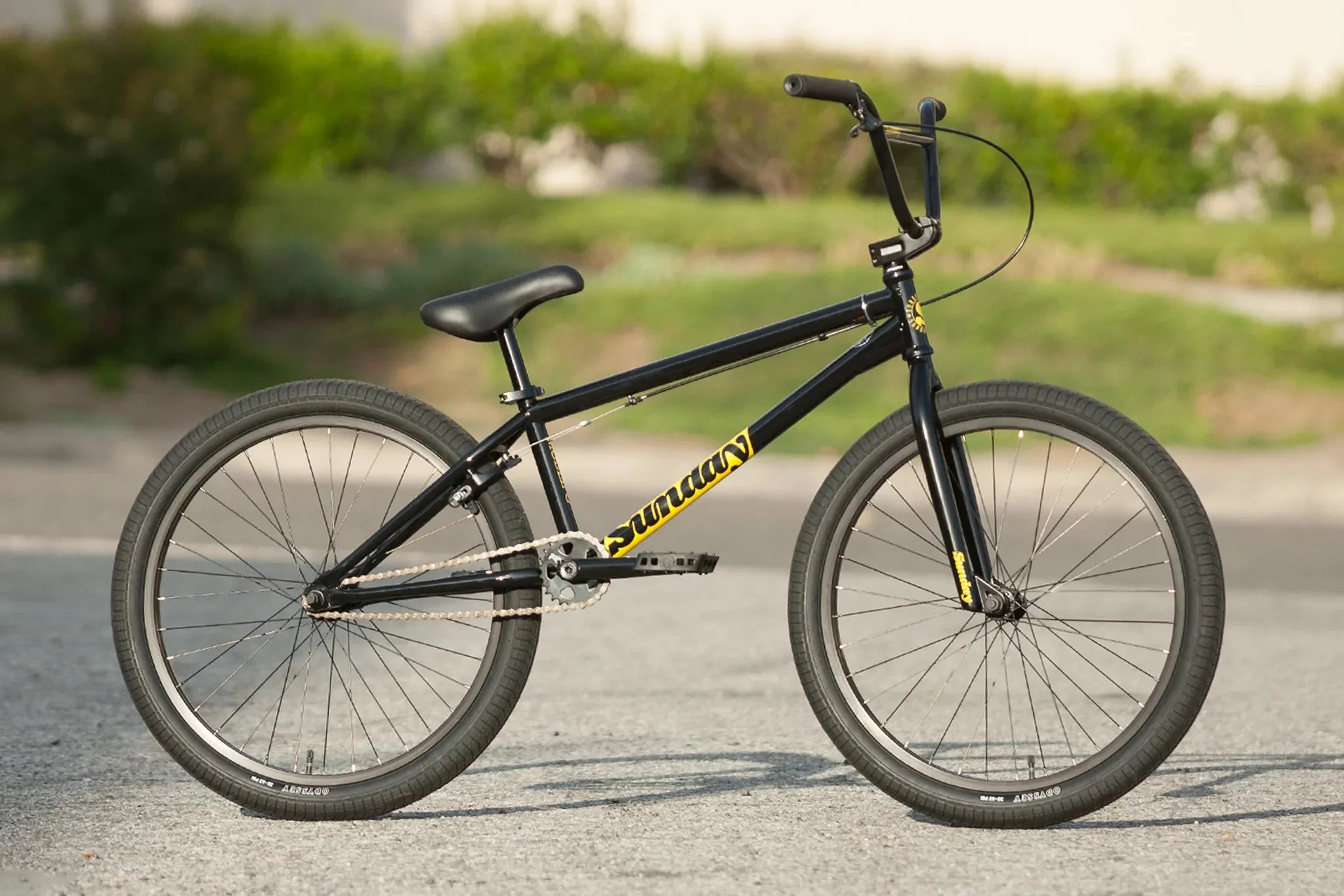 Sunday 2023 Model C 24" Complete BMX Bike - Gloss Black