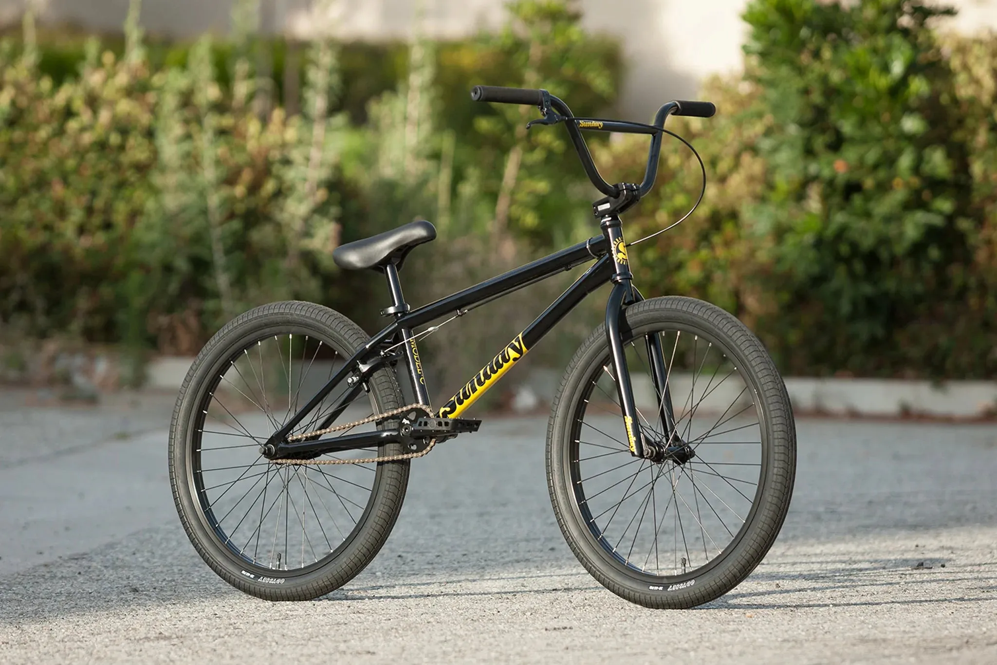Sunday 2023 Model C 24" Complete BMX Bike - Gloss Black