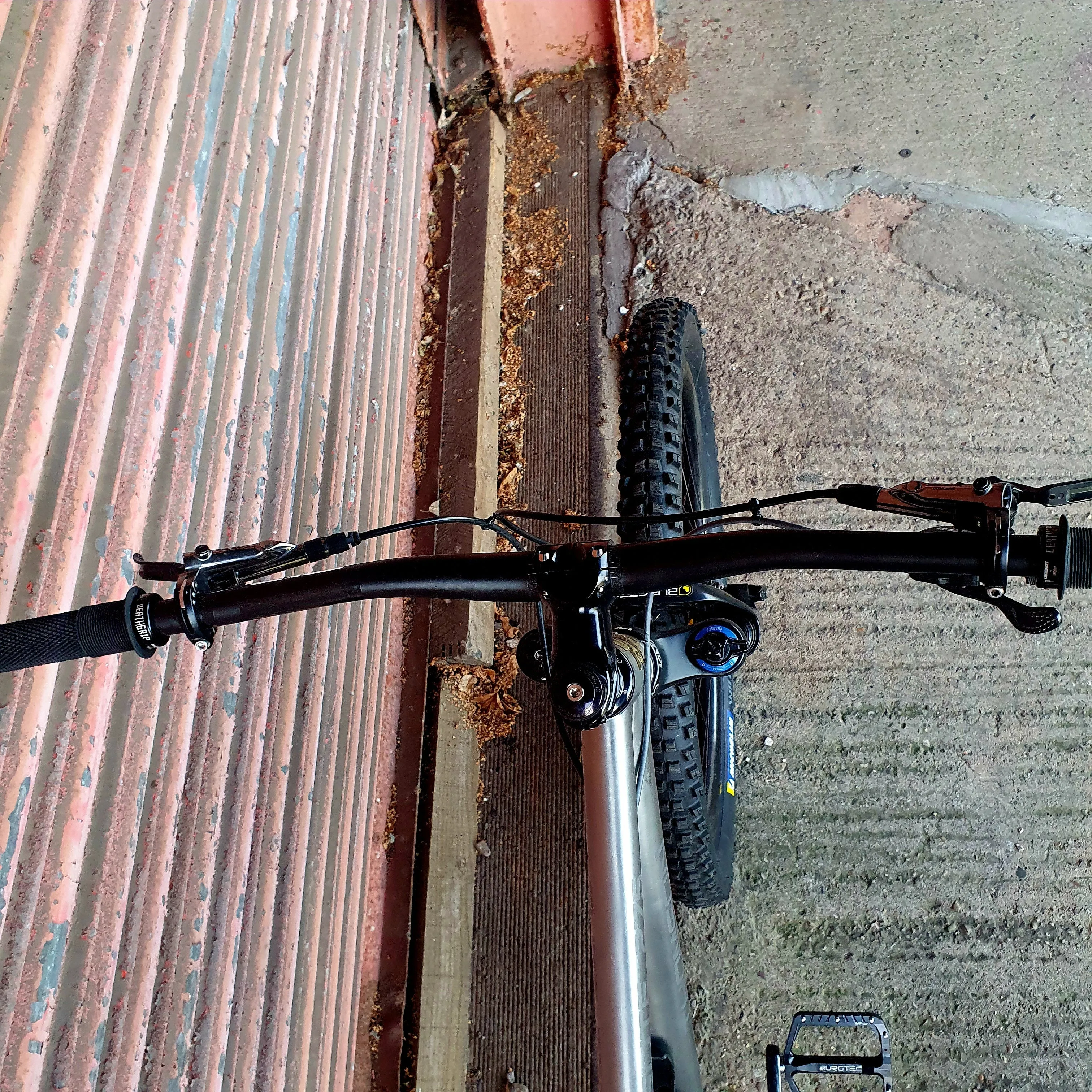 Thomson Elite 275 Titanium XTR Rockshox ENVE 2017